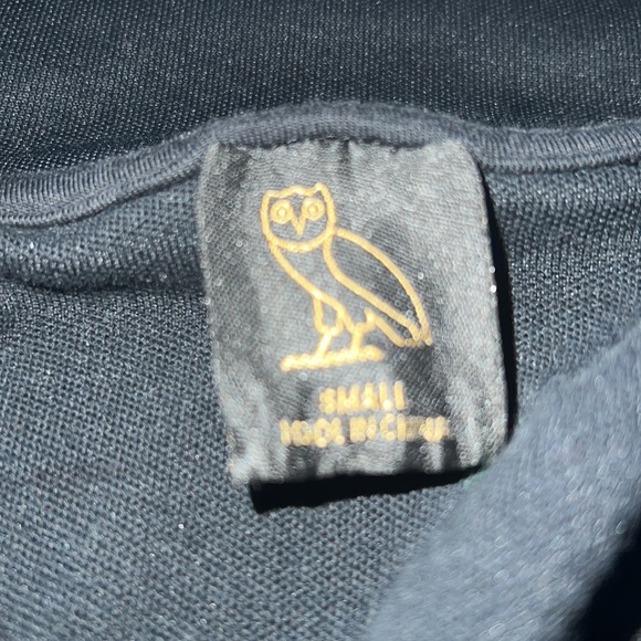 Octobers Very Own sweater, O V O bolder colours with gold zippers, no hood - Picture 3 of 3